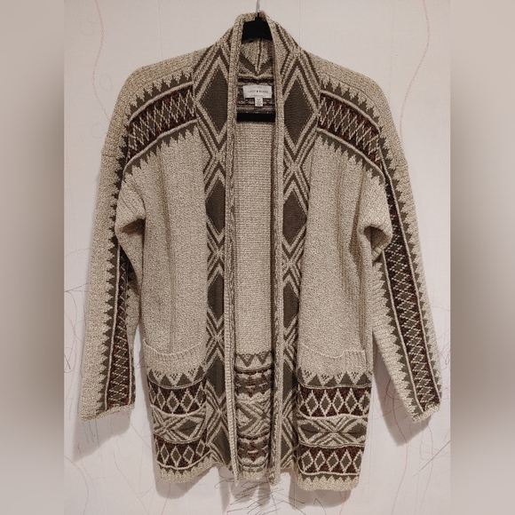 Lucky Brand Sweaters - Lucky Brand EUC S boho cardigan with pockets